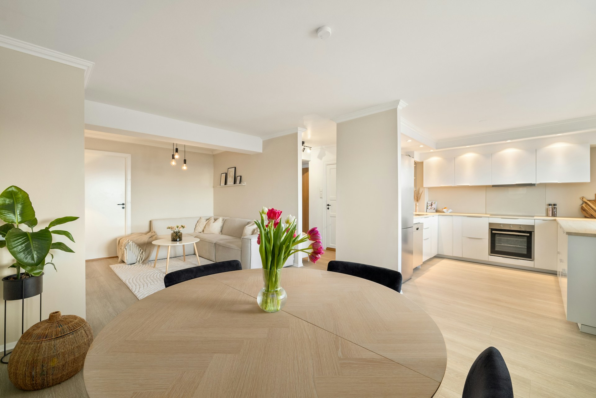 laminate flooring near me
